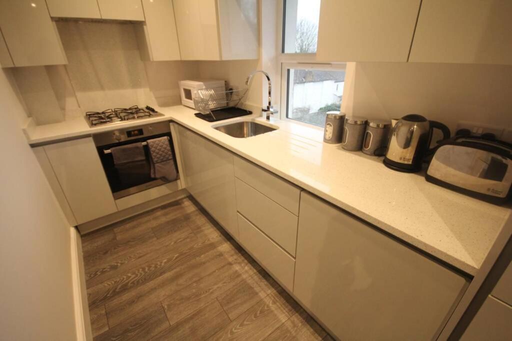 Great West Road Apartments Flat D London Exterior photo