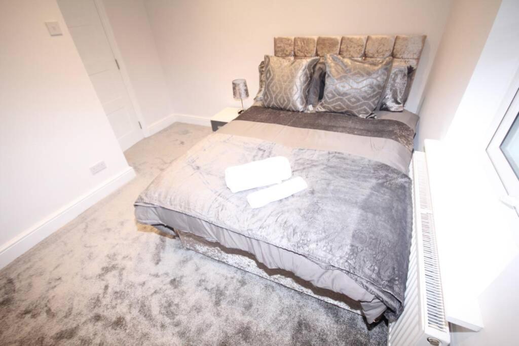 Great West Road Apartments Flat D London Exterior photo