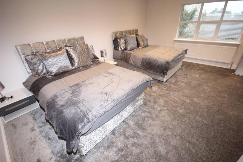 Great West Road Apartments Flat D London Exterior photo